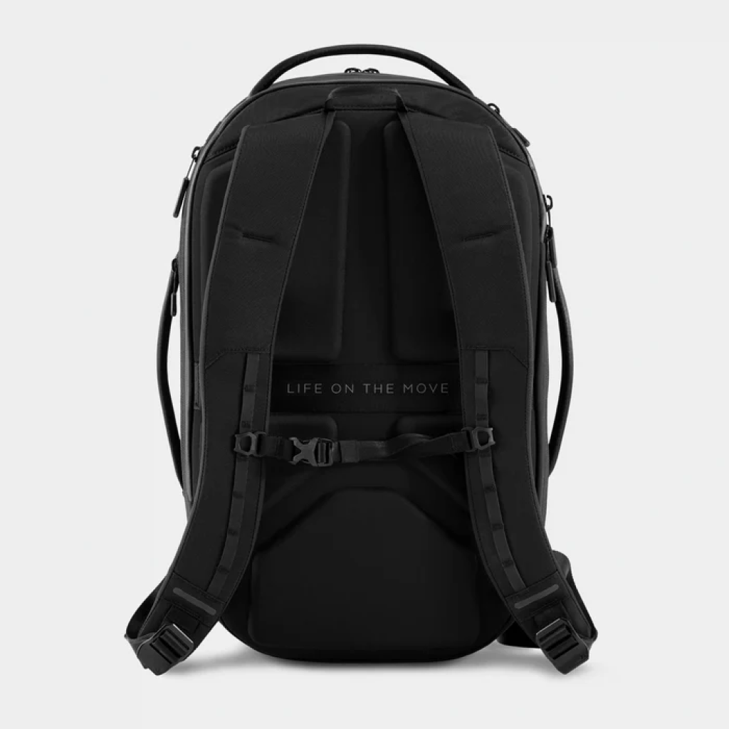 Nomatic Navigator 15L: A Minimalist Backpack for Maximal Travel Utility