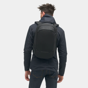 Nomatic Navigator 15L: A Minimalist Backpack for Maximal Travel Utility