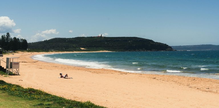 palm beach sydney northern beaches coastal view one of the best day-trips-from-sydney for a relaxed escape