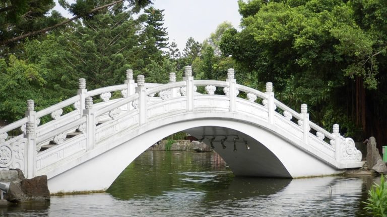 getting around taiwan - traditional stone bridge park landscape