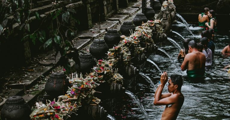 Best time to visit Bali for experiencing traditional Balinese culture and sacred water temple ceremonies