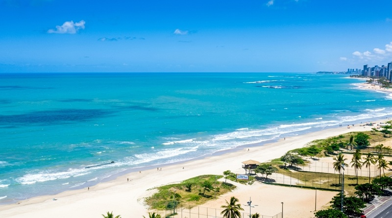 Turquoise coastline and tropical beaches featured in this Northeast Brazil travel guide
