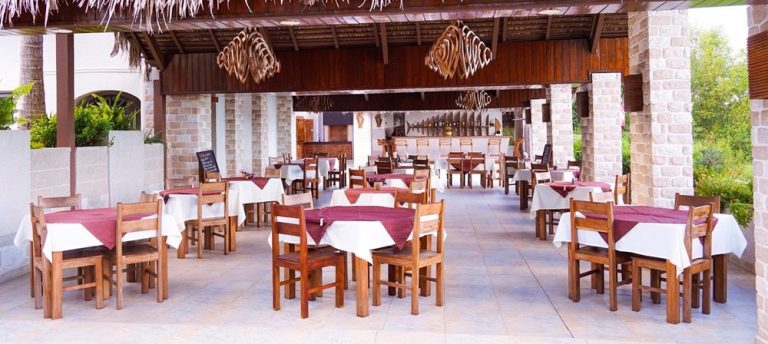 Hôtel Baobab Café à Morondava, hébergement recommandé pour visiter l’allée des baobabs à Madagascar